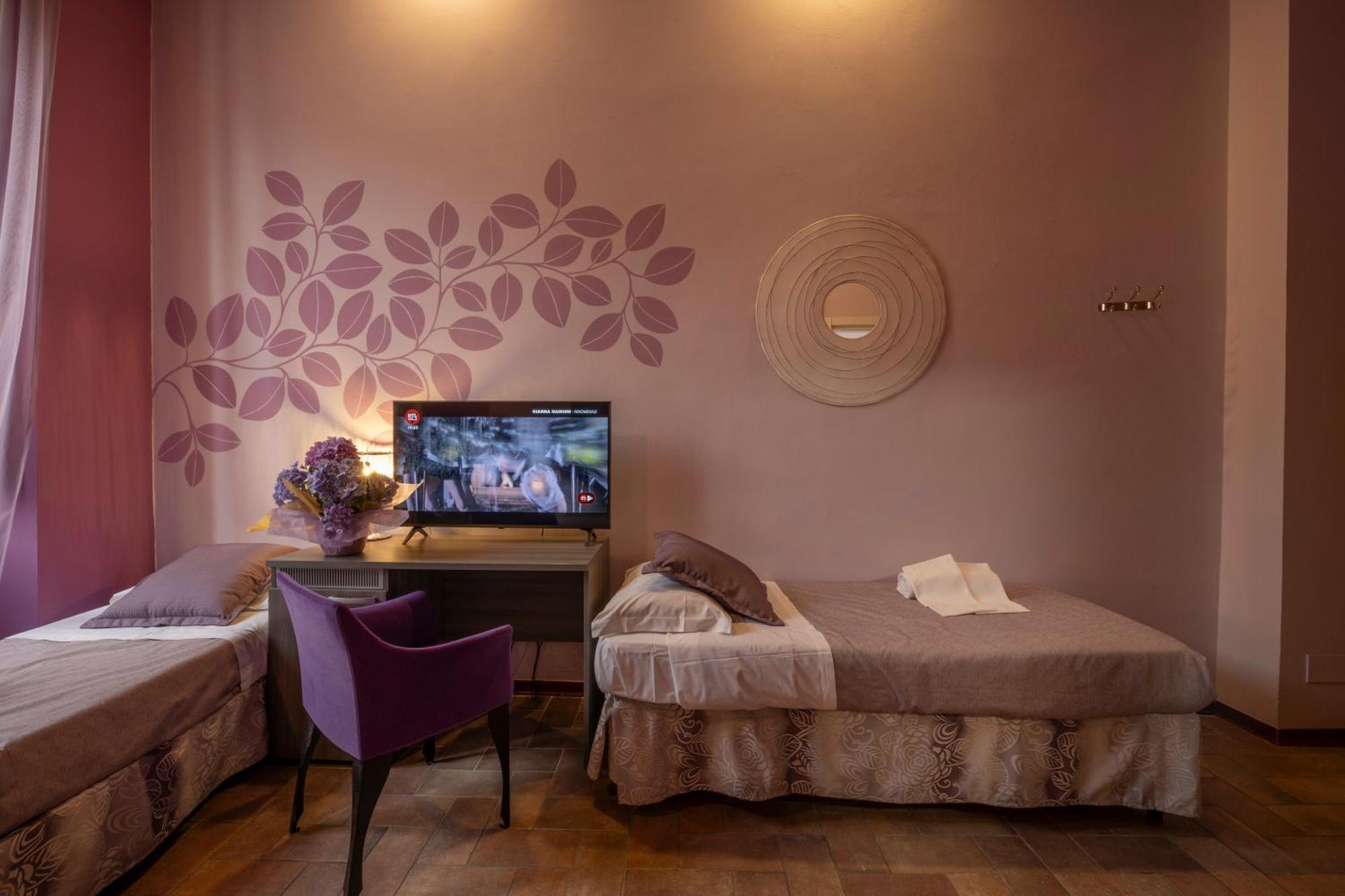 Hotel Palazzo Renieri - 3Stelle S Колле-ді-Валь-д'Ельса Екстер'єр фото