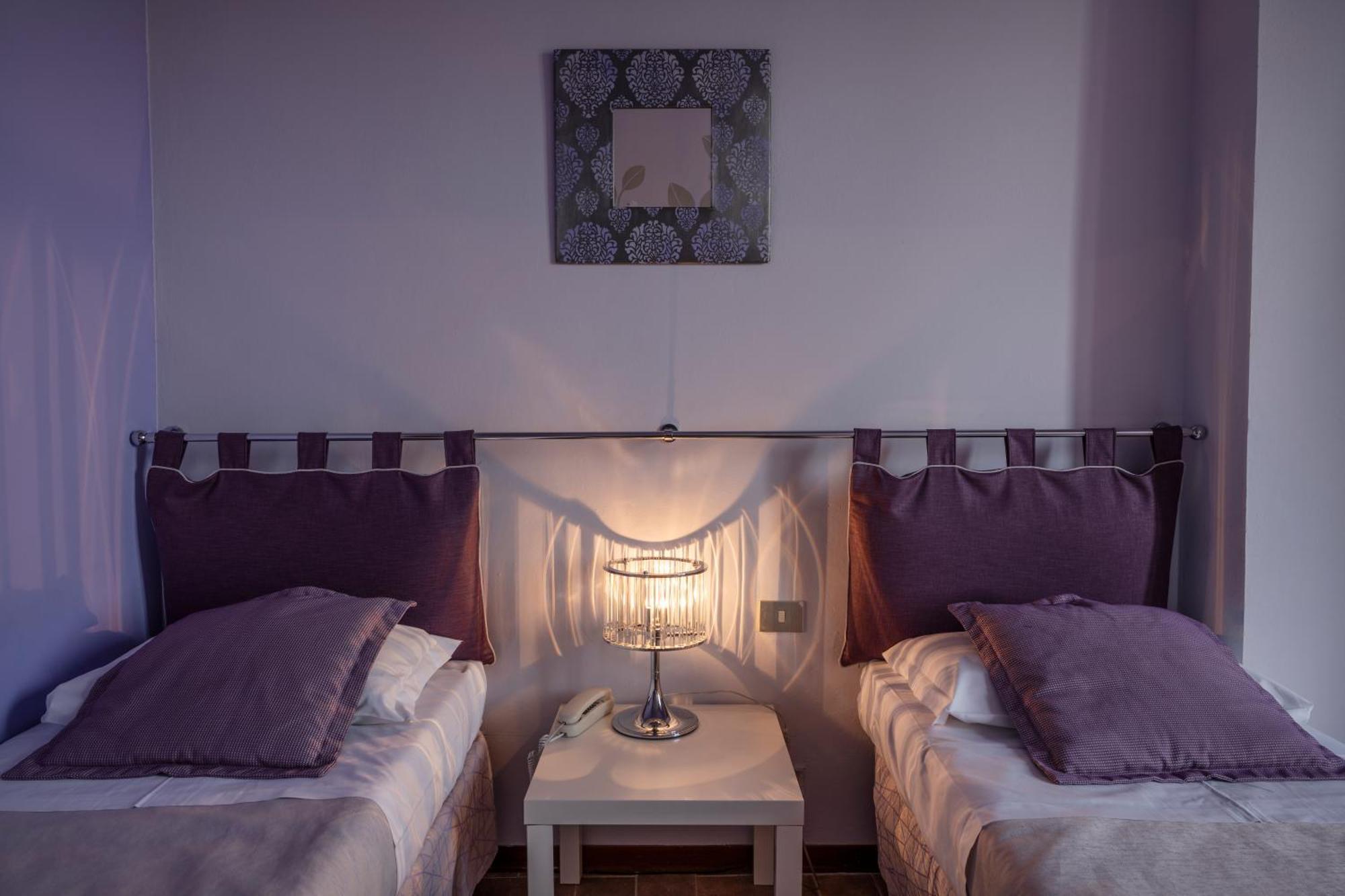 Hotel Palazzo Renieri - 3Stelle S Колле-ді-Валь-д'Ельса Екстер'єр фото