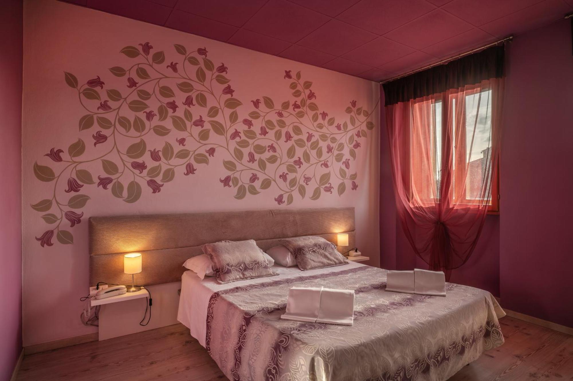 Hotel Palazzo Renieri - 3Stelle S Колле-ді-Валь-д'Ельса Екстер'єр фото